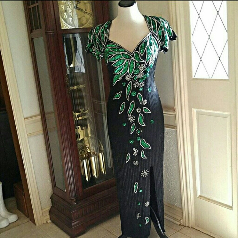 VTG 80s Silk Beaded & Sequin Formal New Years Gown - Picture 1 of 5
